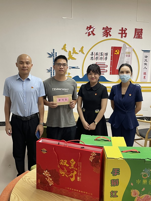 情系驻村工作队 亲切慰问暖人心